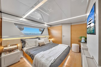92' Ferretti Custom Yacht _D'Vinci_-26