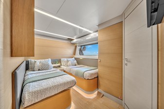 92' Ferretti Custom Yacht _D'Vinci_-29