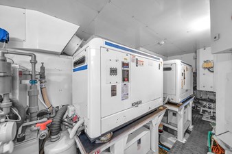 92' Ferretti Custom Yacht _D'Vinci_-75