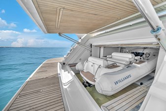 92' Ferretti Custom Yacht _D'Vinci_-78