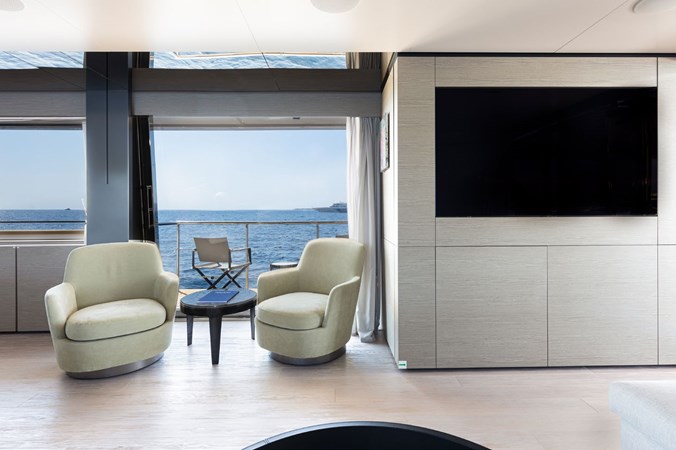 MAIN DECK SALOON (2)