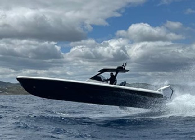 TECHNOHULL 38 GRAND SPORT YACHT FOR SALE (14)