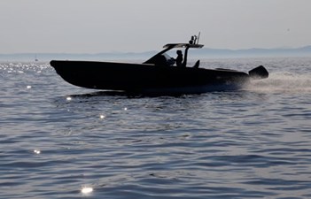 TECHNOHULL 38 GRAND SPORT YACHT FOR SALE (12)