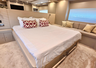 guest cabin riva 115
