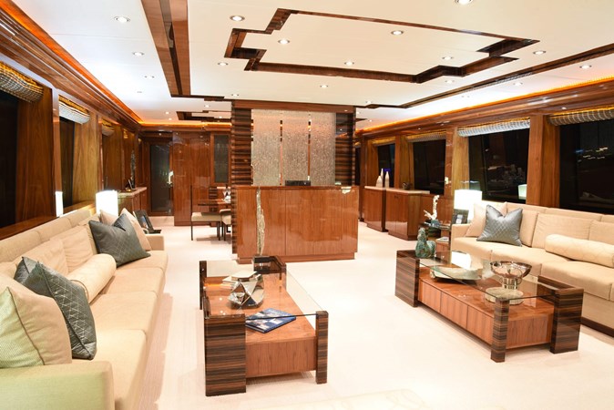 2013 Hargrave 125 Raised Pilothouse