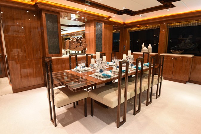 2013 Hargrave 125 Raised Pilothouse