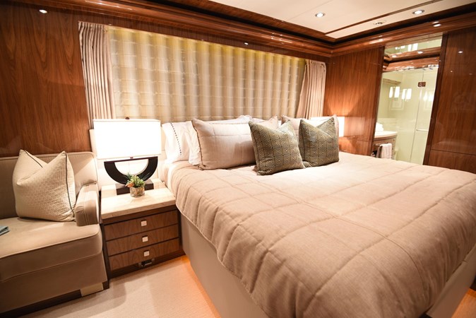 2013 Hargrave 125 Raised Pilothouse