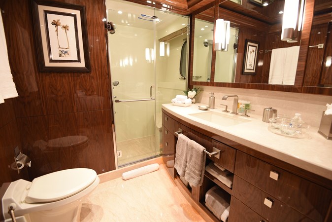 2013 Hargrave 125 Raised Pilothouse