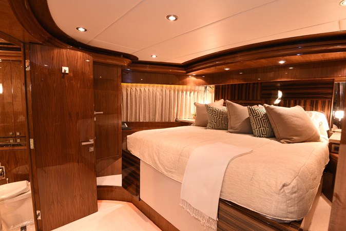 2013 Hargrave 125 Raised Pilothouse