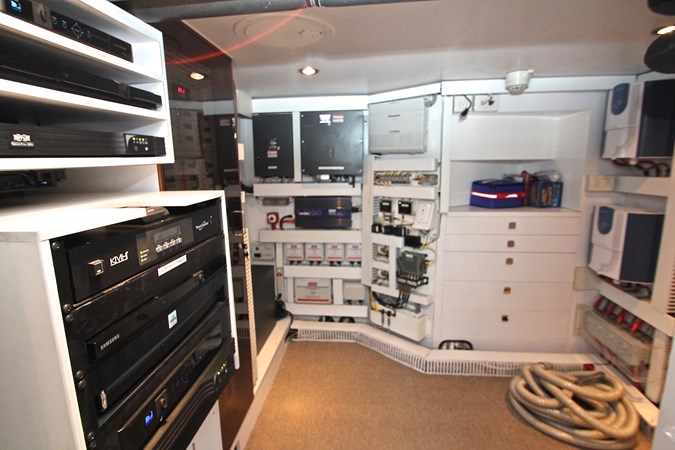 2013 Hargrave 125 Raised Pilothouse