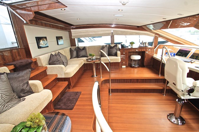 2013 Hargrave 125 Raised Pilothouse