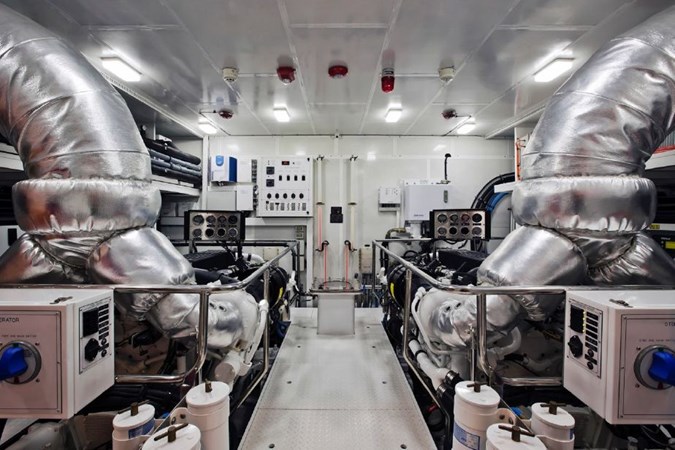 2013 Hargrave 125 Raised Pilothouse