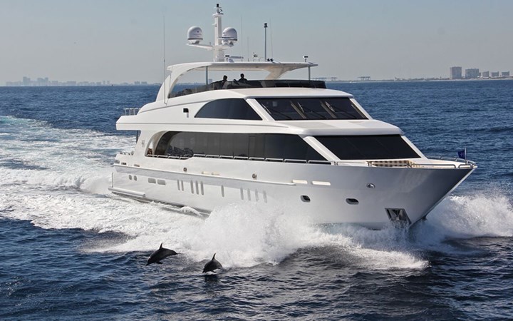 2013 Hargrave 125 Raised Pilothouse