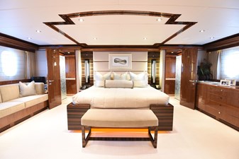 2013 Hargrave 125 Raised Pilothouse