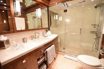 2013 Hargrave 125 Raised Pilothouse