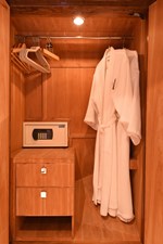 2013 Hargrave 125 Raised Pilothouse