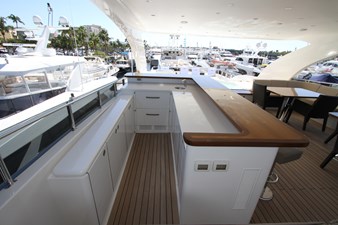 2013 Hargrave 125 Raised Pilothouse