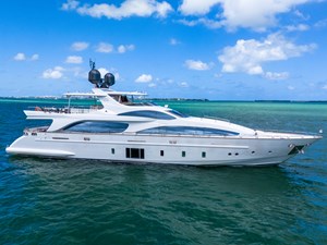 105' Azimut _ Drone-2