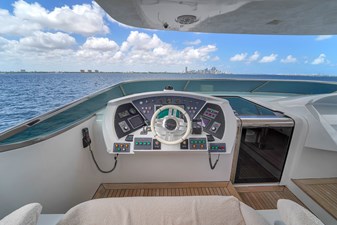 105' Azimut-104