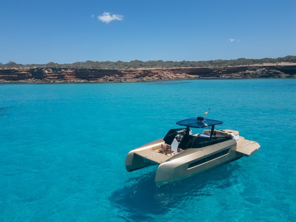 HUTTER YACHTS MONEYPENNY CATAMARAN FOR SALE