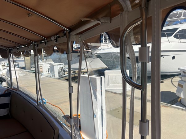 Starboard stainless steel safety handrail