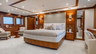 2009 Sunseeker 37 Metre Yacht
