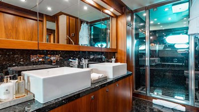 2009 Sunseeker 37 Metre Yacht