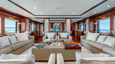 2009 Sunseeker 37 Metre Yacht