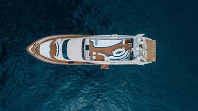 2Yacht_ladymura_Superyacht_IYC_exterior8