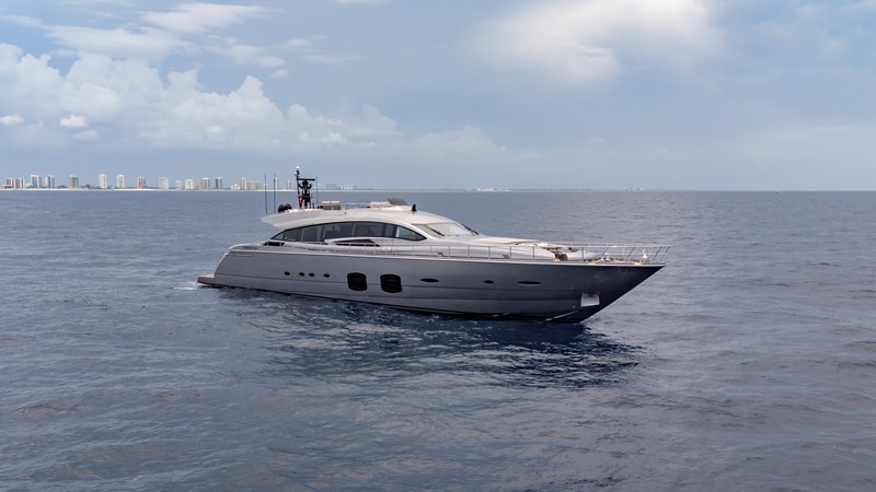 YachtsBlue-108-Pershing-2021-For Sale-2
