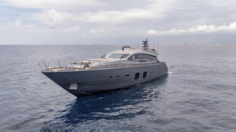 YachtsBlue-108-Pershing-2021-For Sale-4