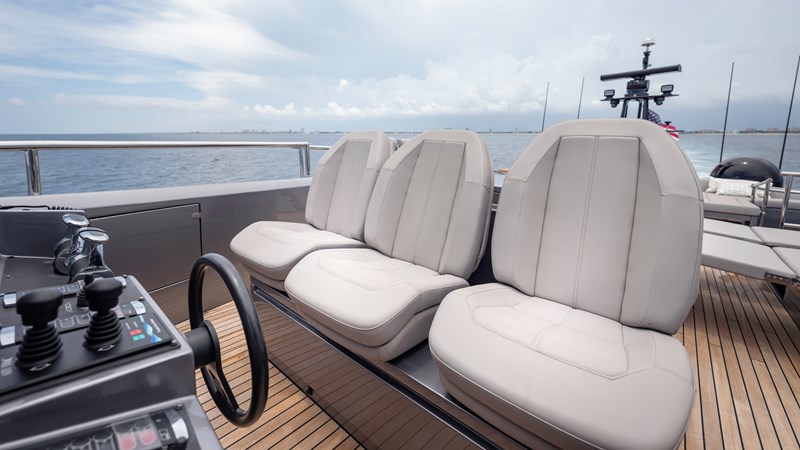 YachtsBlue-108-Pershing-2021-For Sale-44