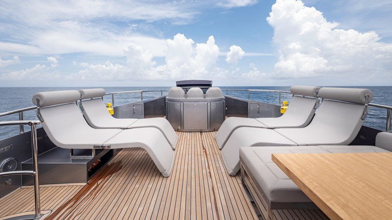 YachtsBlue-108-Pershing-2021-For Sale-45