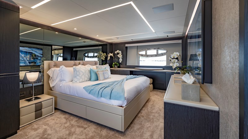 YachtsBlue-108-Pershing-2021-For Sale-60