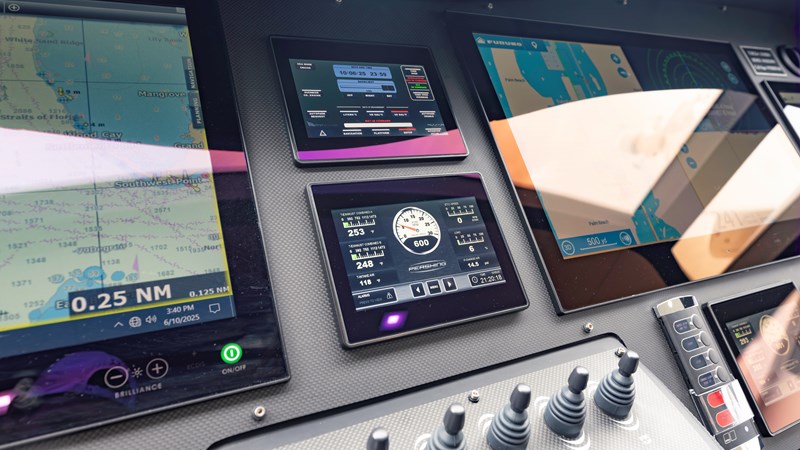 YachtsBlue-108-Pershing-2021-For Sale-88