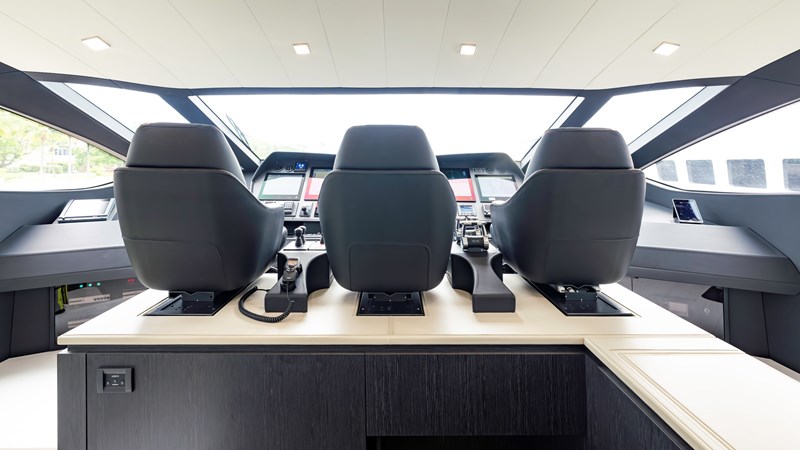 YachtsBlue-108-Pershing-2021-For Sale-90