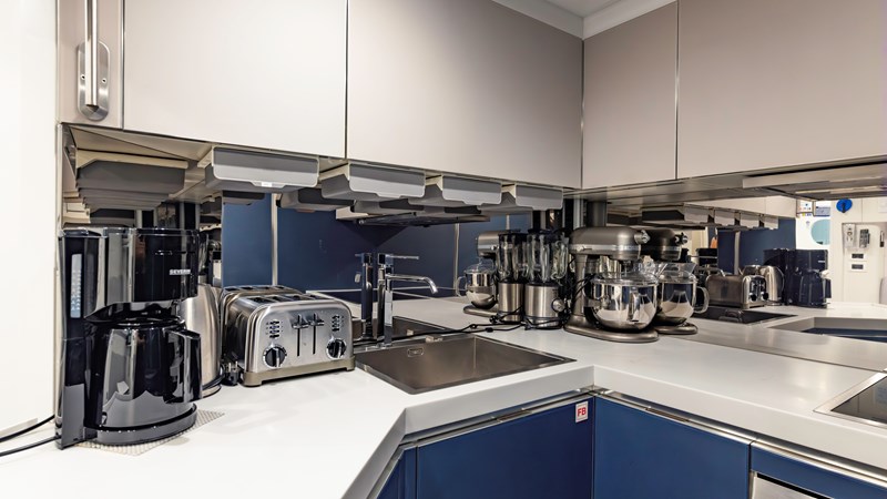 YachtsBlue-108-Pershing-2021-For Sale-94