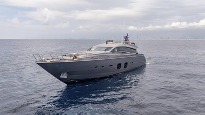 YachtsBlue-108-Pershing-2021-For Sale-4