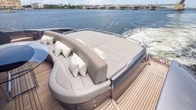 YachtsBlue-108-Pershing-2021-For Sale-50