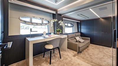 YachtsBlue-108-Pershing-2021-For Sale-61