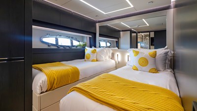 YachtsBlue-108-Pershing-2021-For Sale-71