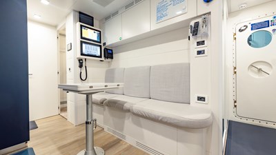 YachtsBlue-108-Pershing-2021-For Sale-100