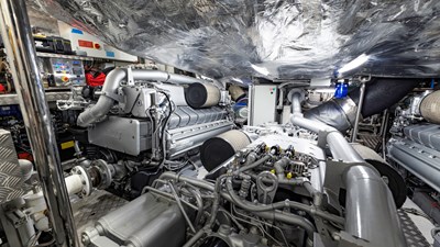 YachtsBlue-108-Pershing-2021-For Sale-105