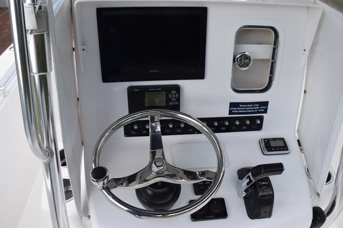 Garmin Touchscreen GPS/Chartplotter/Depth Sounder