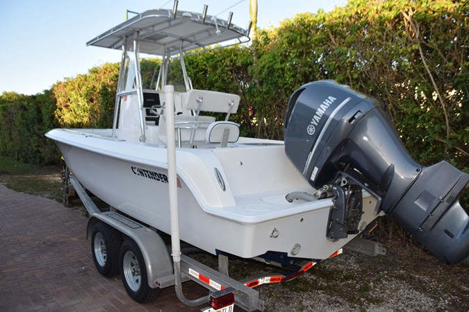 4 Rod Holders on Aft T-Top, 24-Inch Gunwale Height Aft