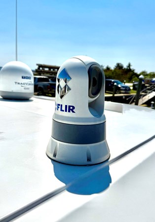 2006 American Tug 41: FLIR Infrared Camera