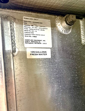 2006 American Tug 41: Port Water Tank