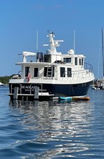 2006 American Tug 41: Anchored in Family Mode