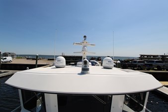 2006 American Tug 41: Roof Deck