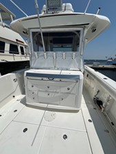 2015 Boston Whaler 350 Outrage